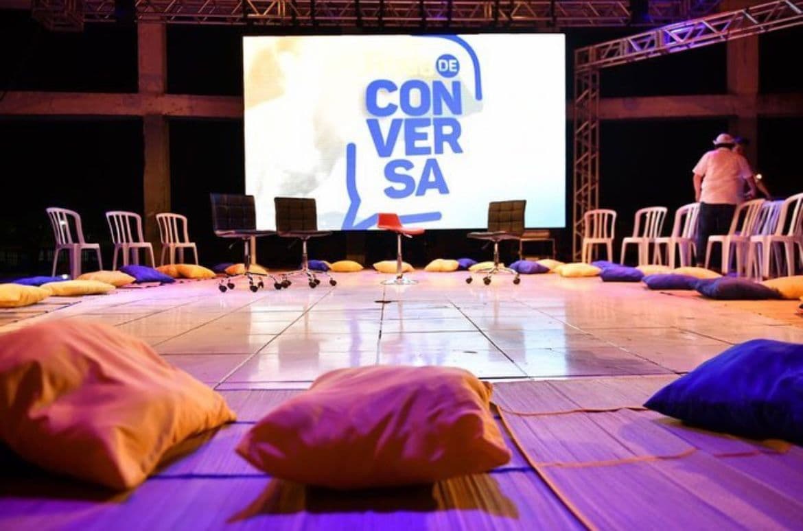 Elias Medeiros em ambiente de empreendedorismo e tecnologia — 5